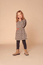 Lade das Bild in den Galerie-Viewer, Kleid
